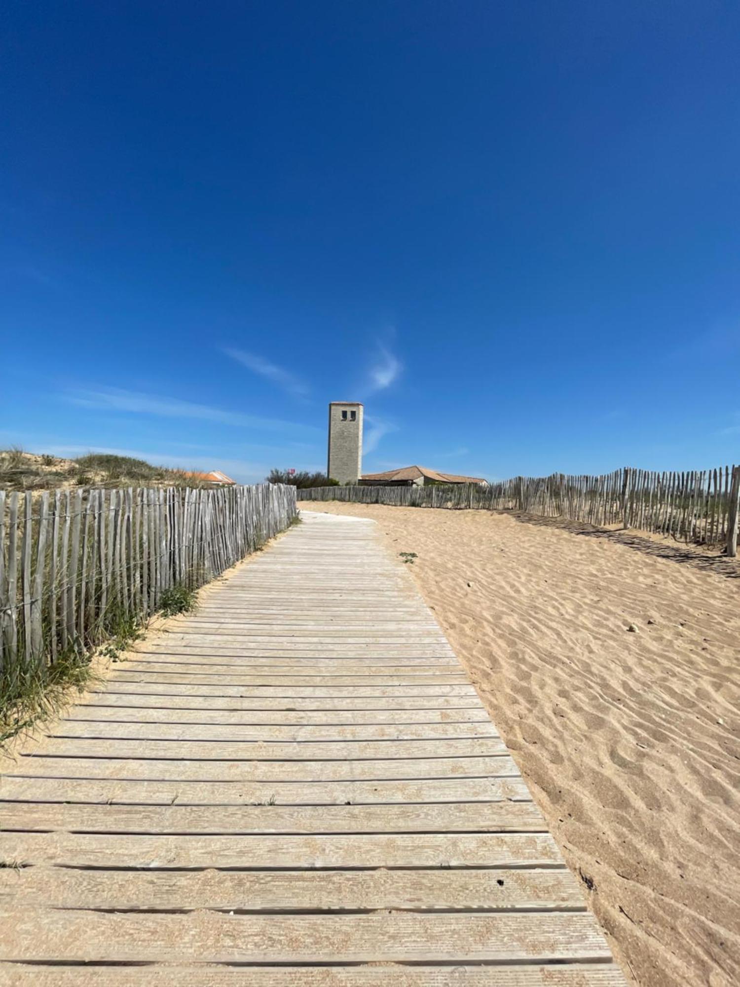 Clos Des Aigrettes -6 Gites De Charme Et Confort A 30M Du Port De La Cotiniere Bagian luar foto